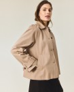 LEXINGTON Kort Trenchcoat i Lys Beige thumbnail